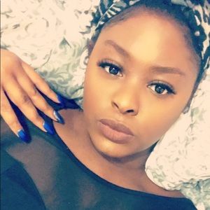 Meet your Posher, Kassandra